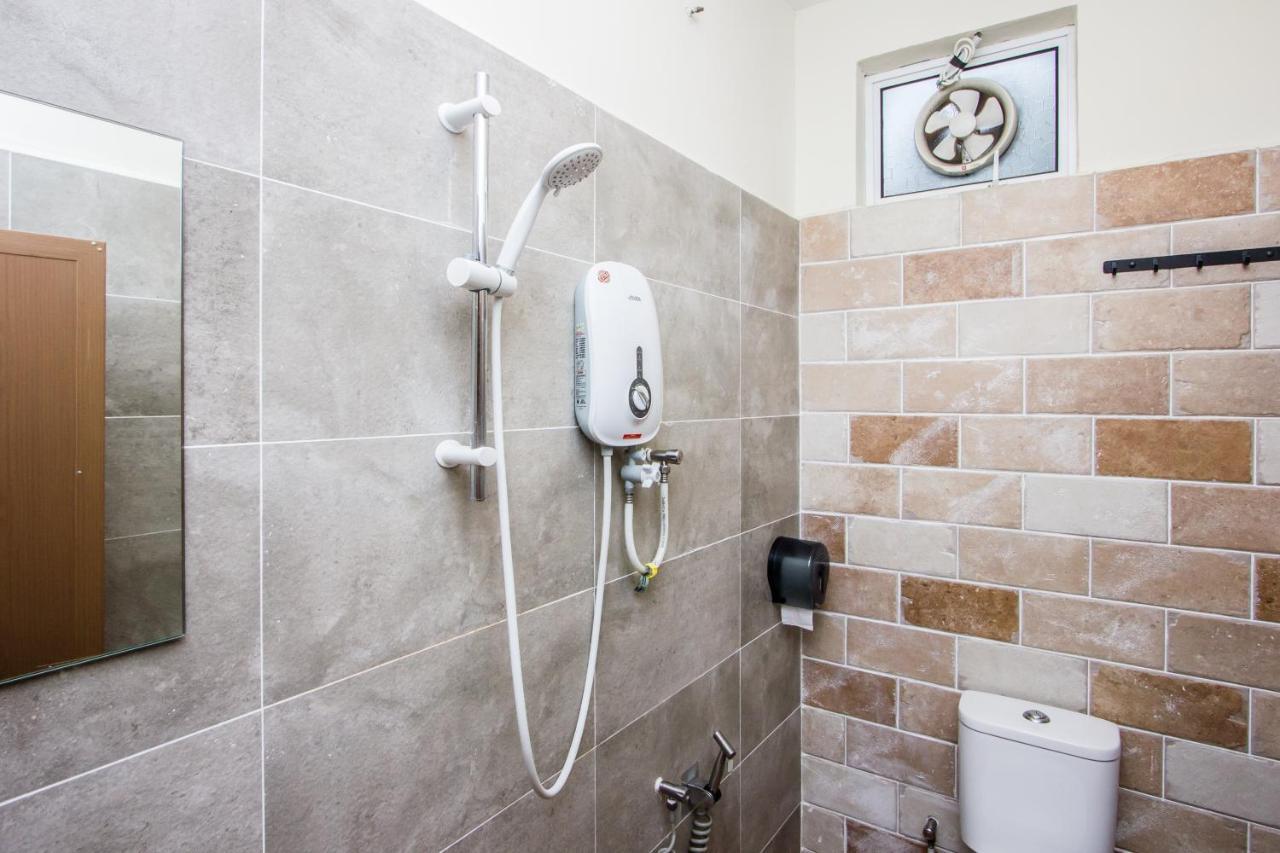 Surprised Homestay Butterworth Extérieur photo